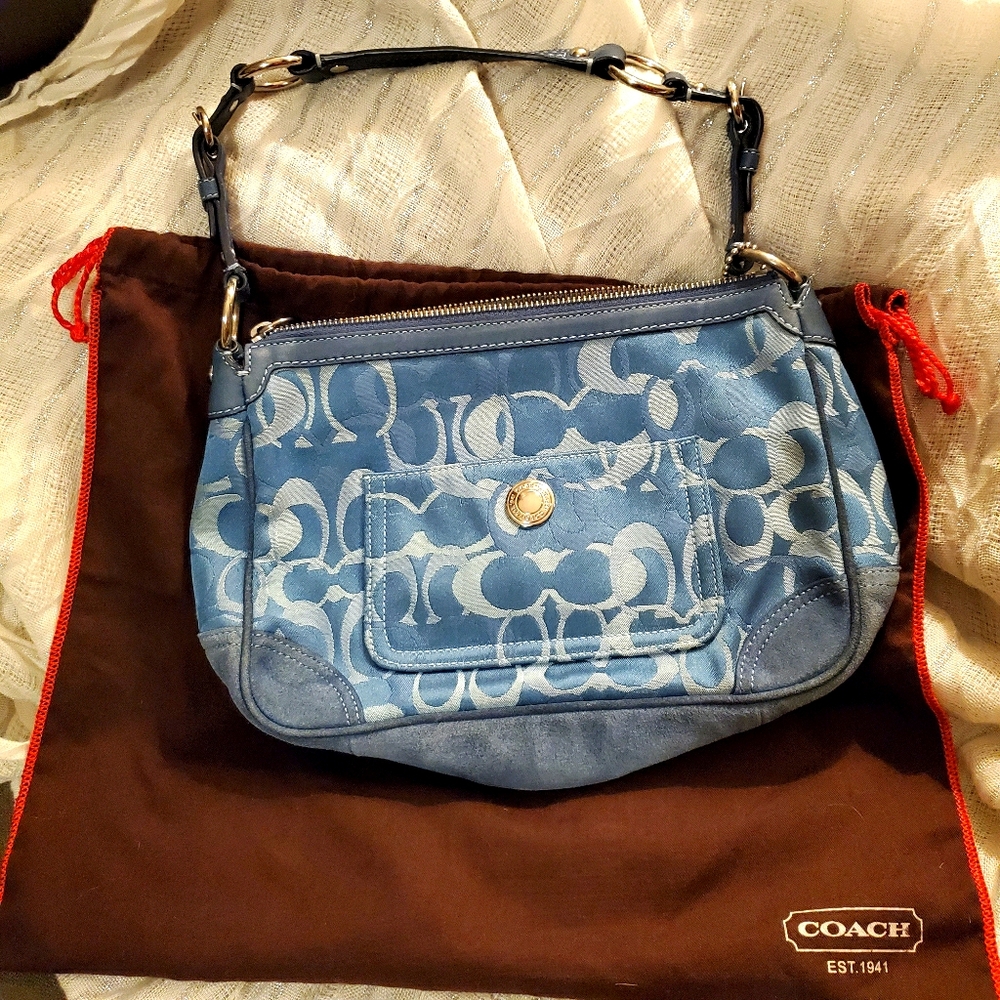 Small Coach shoulder bag